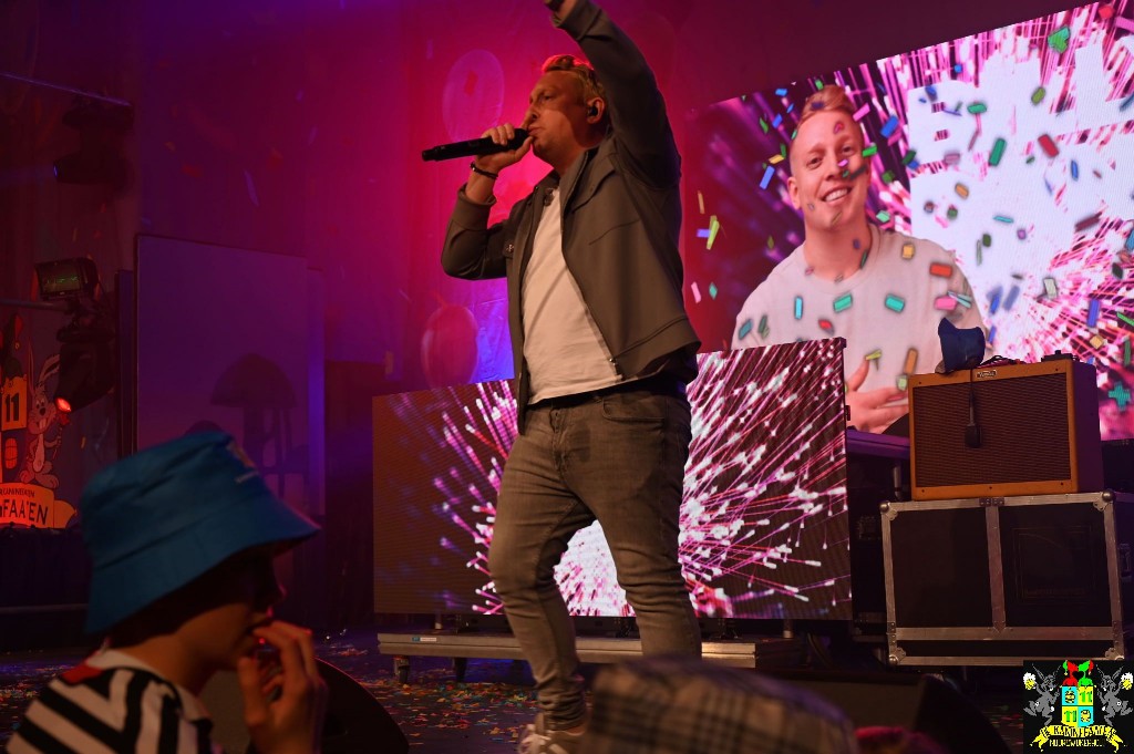 ../Images/Steegfeest XL 170.jpg